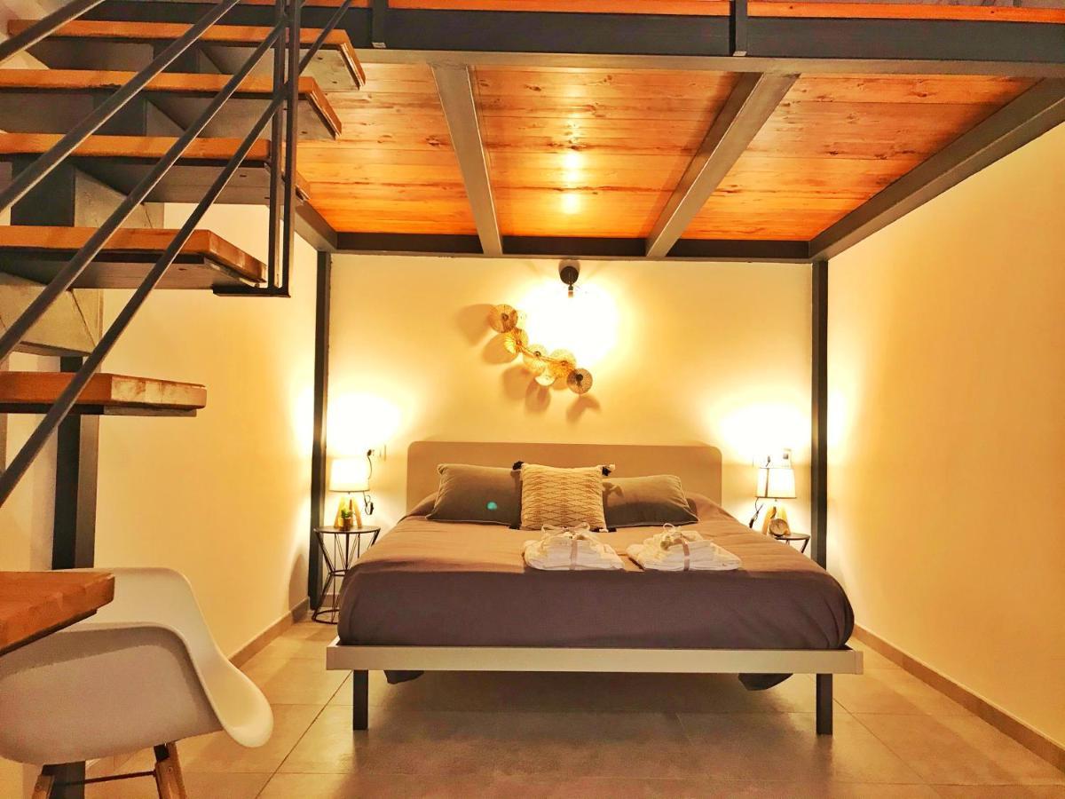 B&B Salerno In Centro Luaran gambar