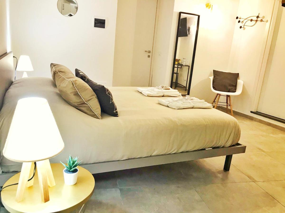 B&B Salerno In Centro Luaran gambar