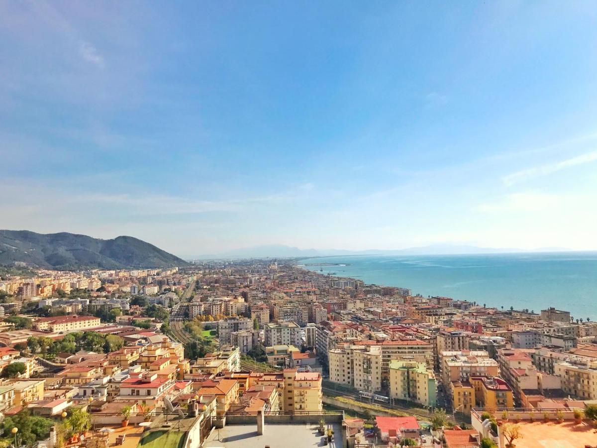 B&B Salerno In Centro Luaran gambar