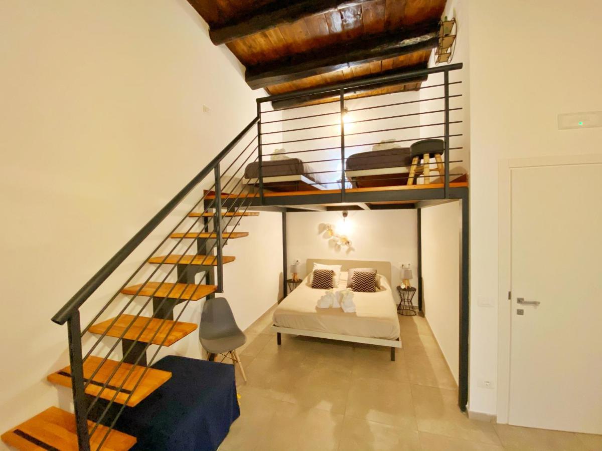 B&B Salerno In Centro Luaran gambar