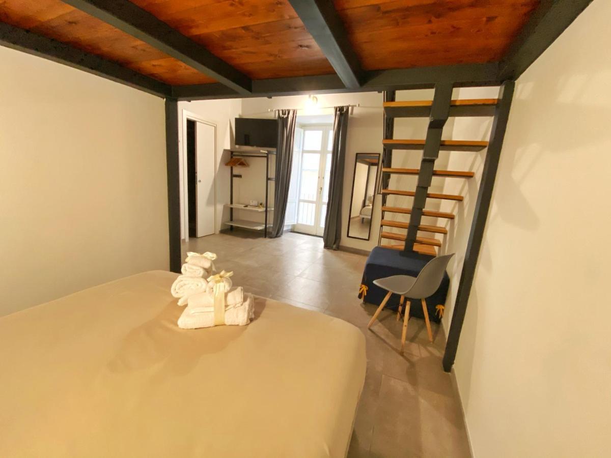B&B Salerno In Centro Luaran gambar