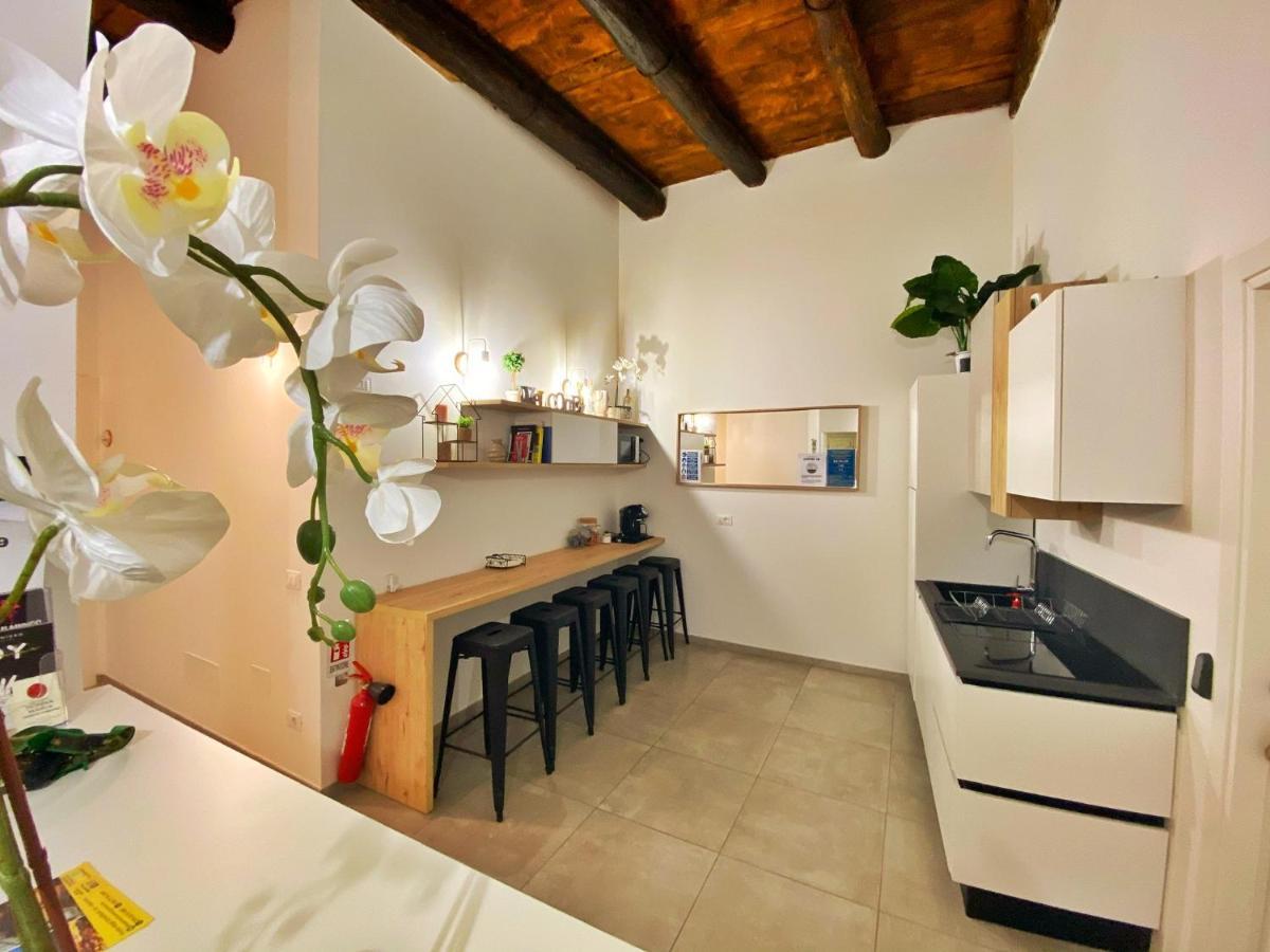 B&B Salerno In Centro Luaran gambar