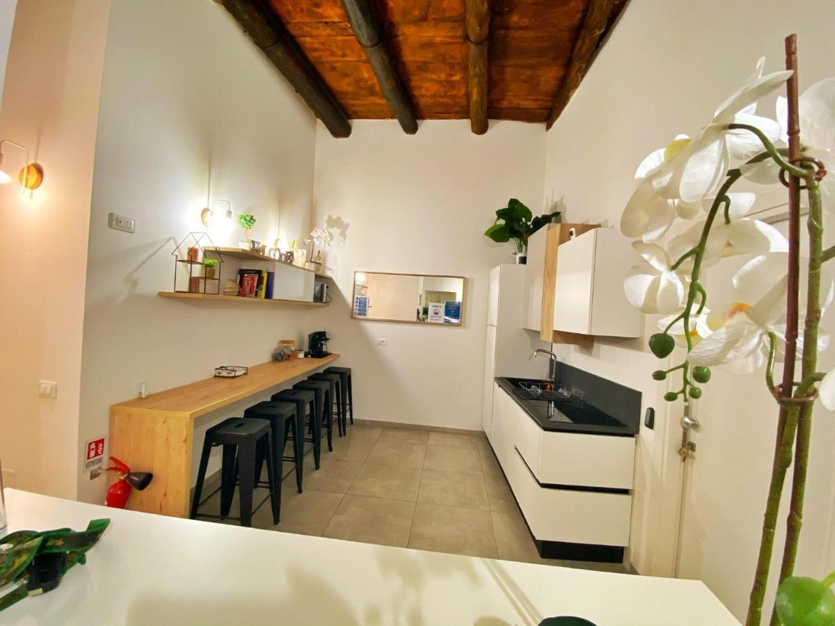 B&B Salerno In Centro Luaran gambar
