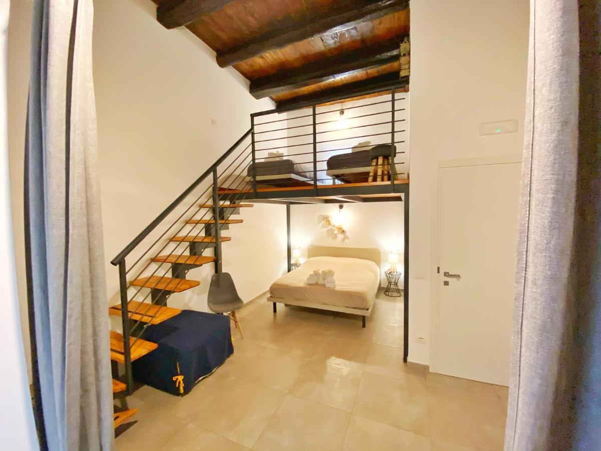 B&B Salerno In Centro Luaran gambar