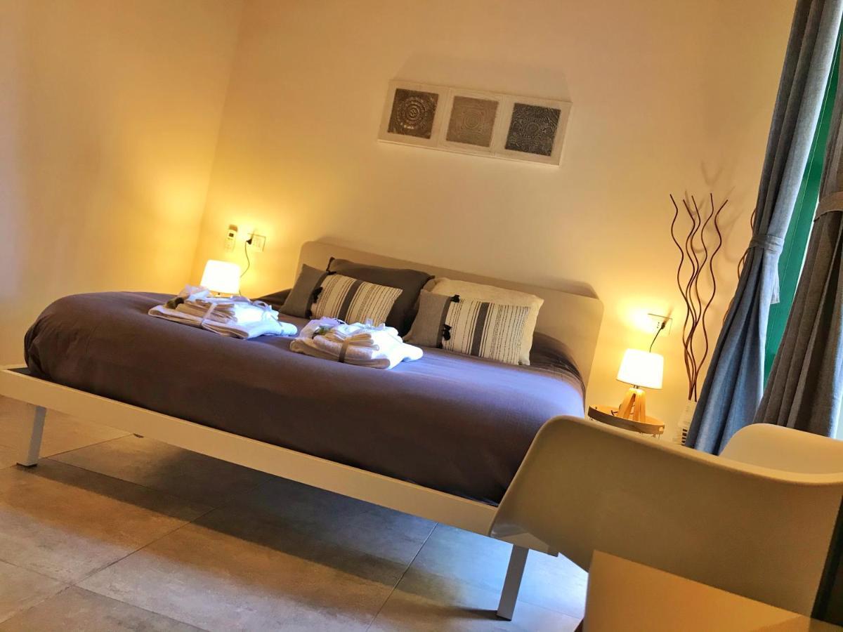 B&B Salerno In Centro Luaran gambar