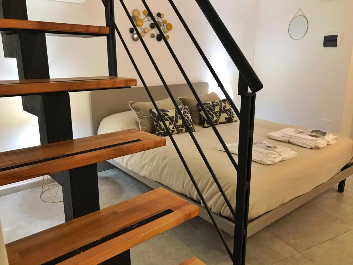 B&B Salerno In Centro Luaran gambar